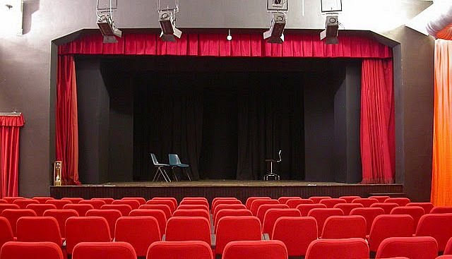 Il Cartellone 2024-25: avviso pubblico per la presentazione di rassegne teatrali per le scuole